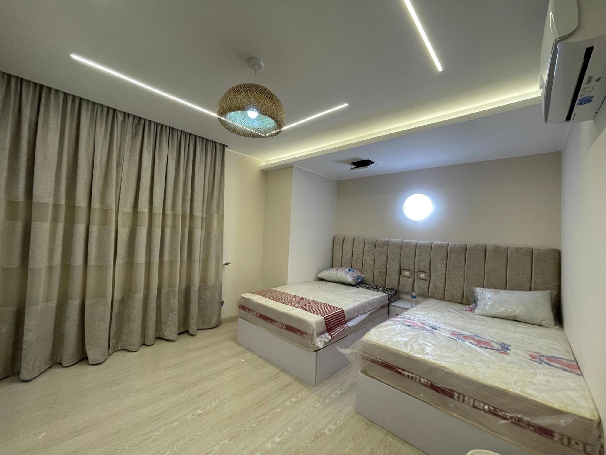 Luxry In Taj Near Airport Apartment