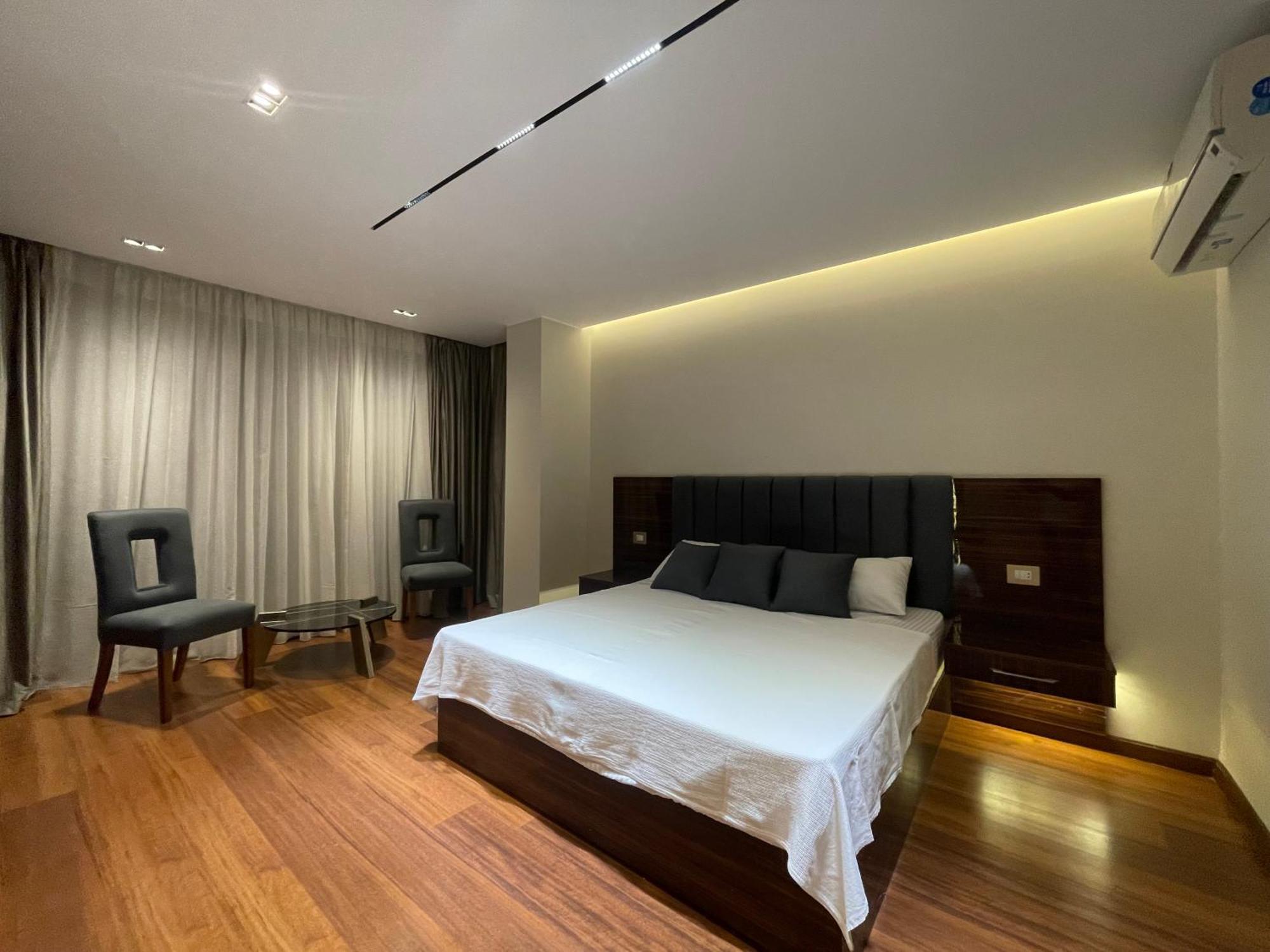 Luxry In Taj Near Airport Cairo
